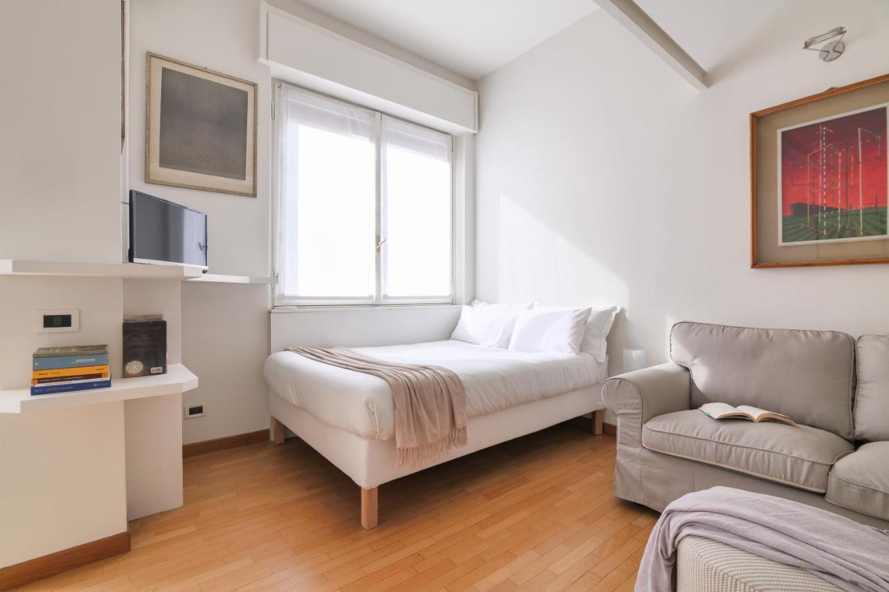 Contempora - Palermo 14 * Mailand